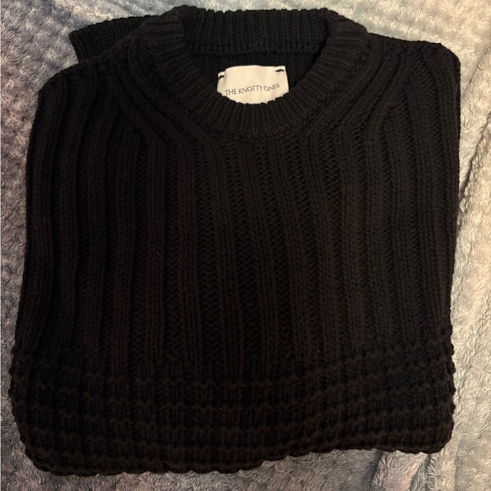 The Knotty Ones Delcia sweater in black, one size - Picture 2 of 4